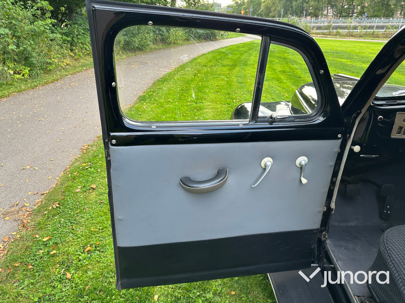 Volvo pv 831