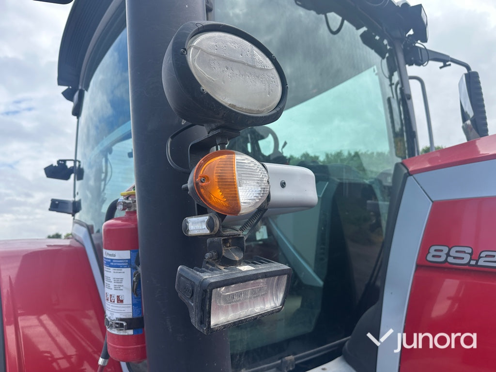 Traktor med fronlyft - Massey Ferguson, MF8S.265