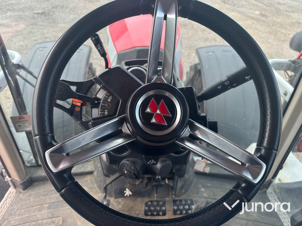 Traktor med fronlyft - Massey Ferguson, MF8S.265