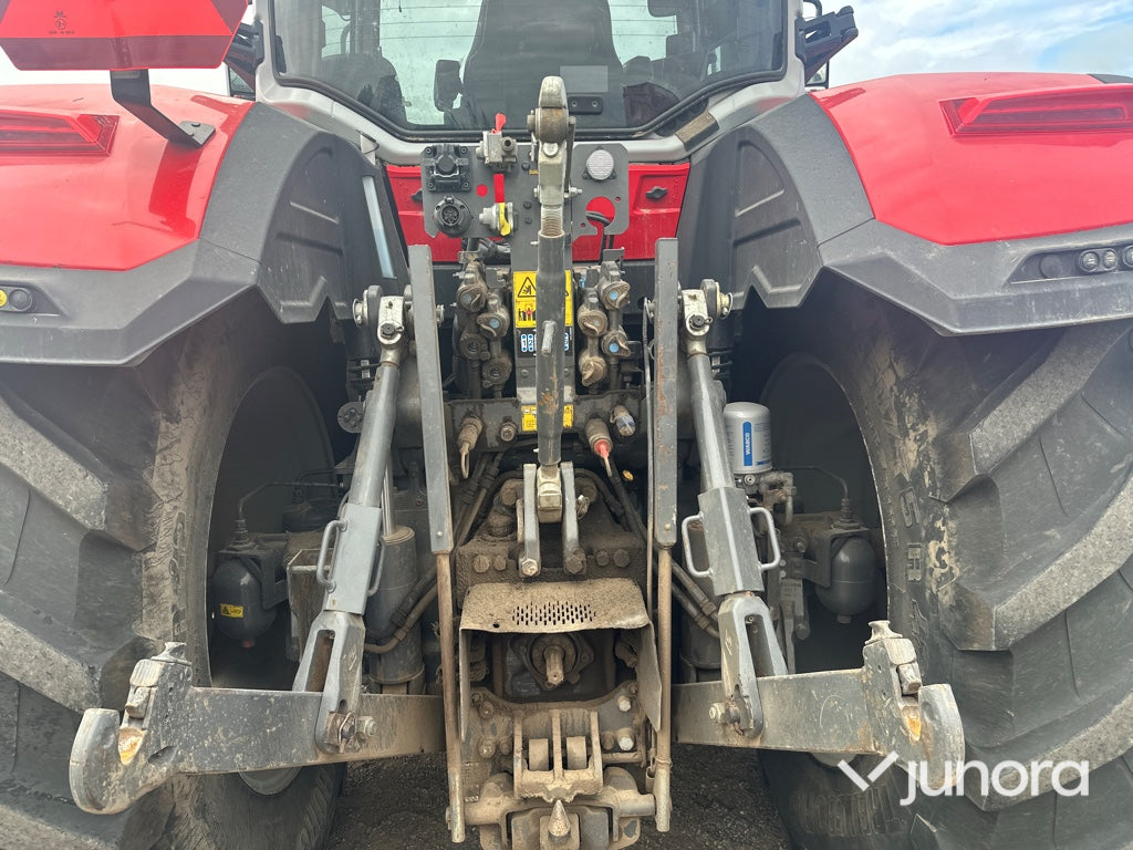 Traktor med fronlyft - Massey Ferguson, MF8S.265