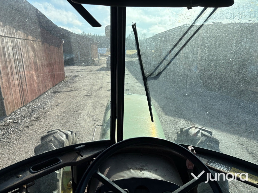 Traktor - John Deere, 2250 4WD