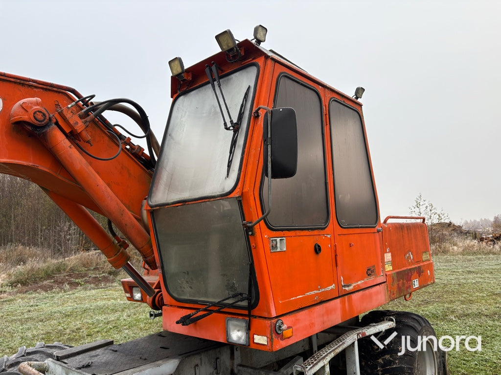 Hjulgrävare - Atlas 1304 med tiltrotator + redskap
