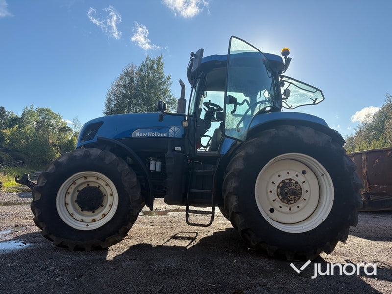 Traktor - New Holland T7040
