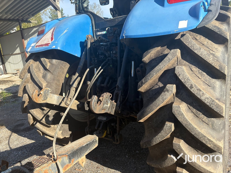 Traktor - New Holland T7040