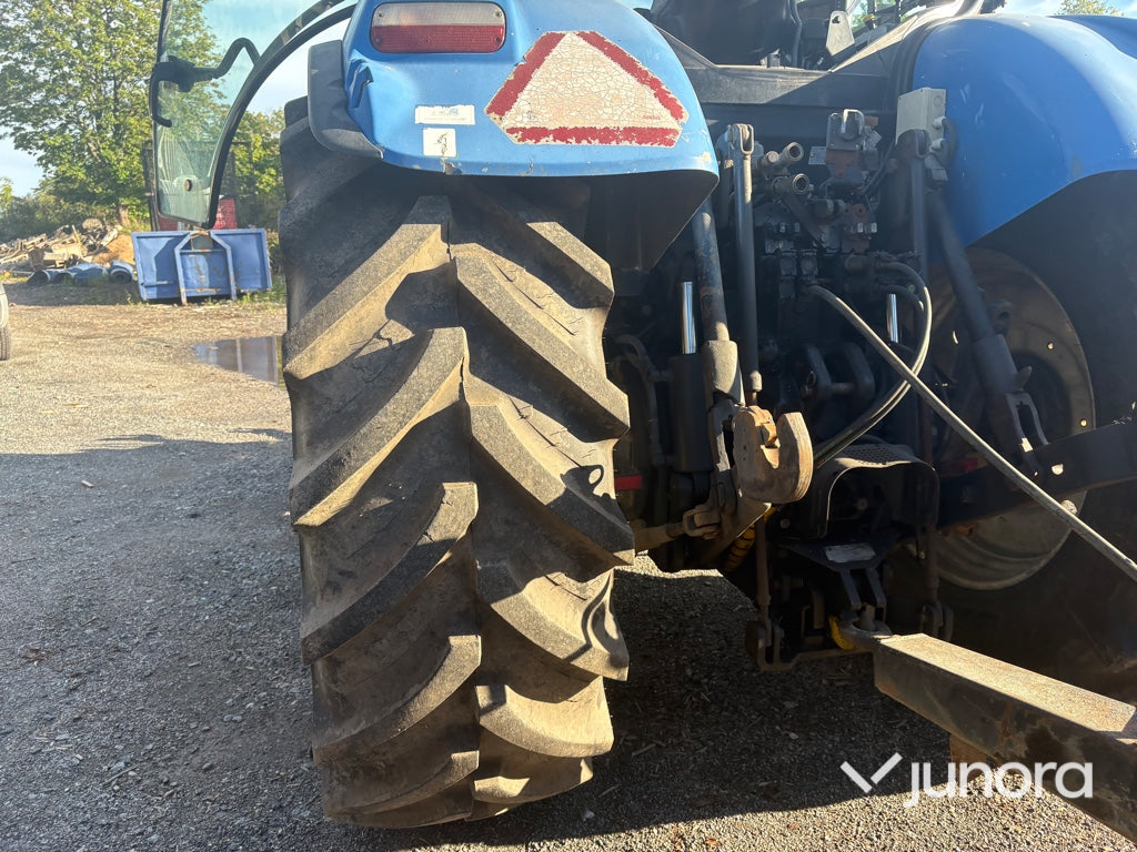 Traktor - New Holland T7040