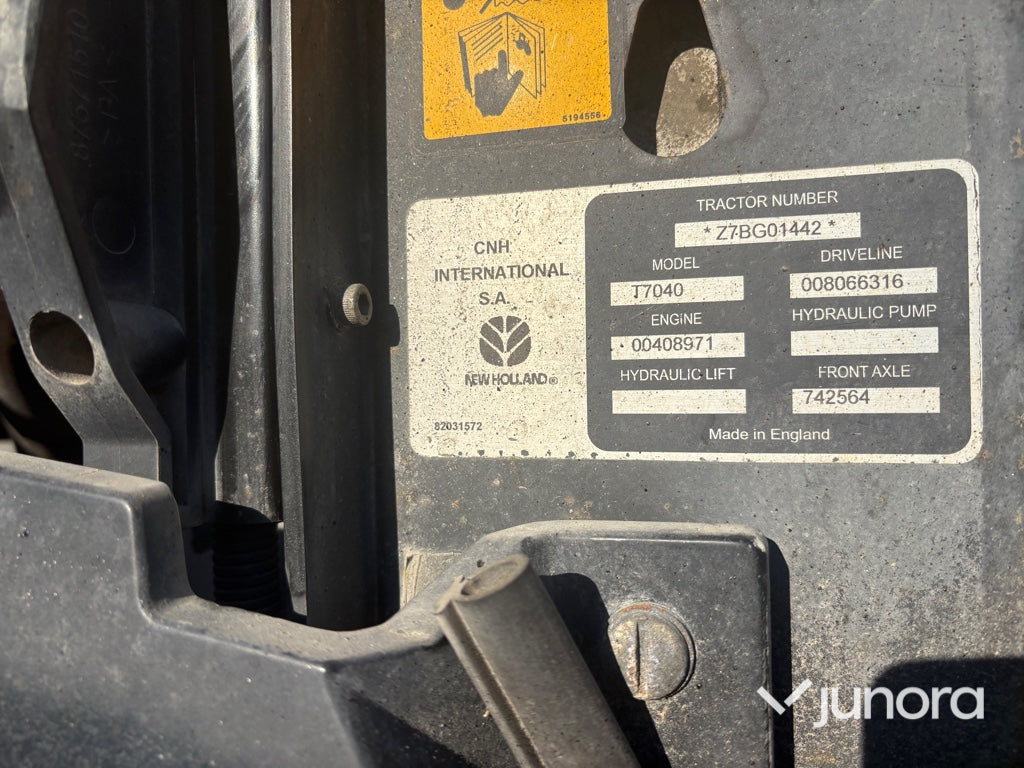 Traktor - New Holland T7040
