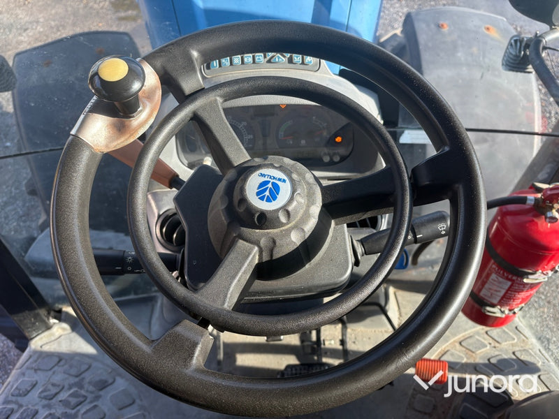 Traktor - New Holland T7040