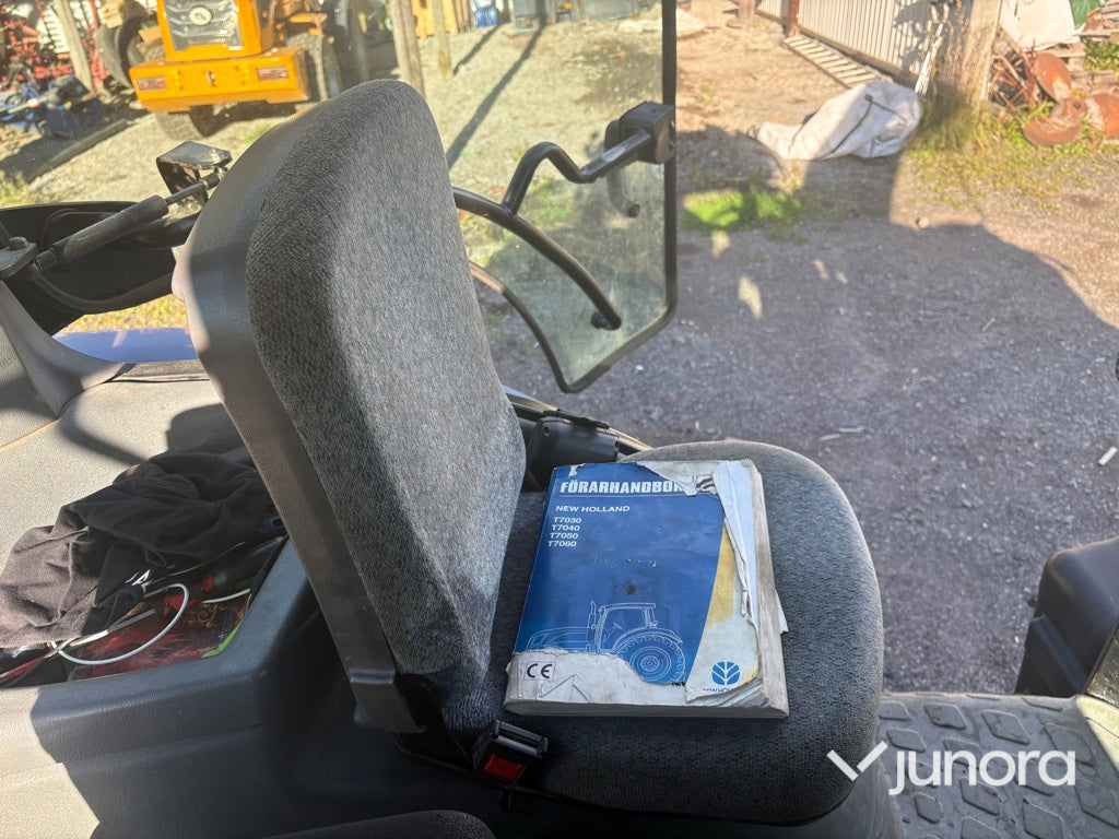 Traktor - New Holland T7040