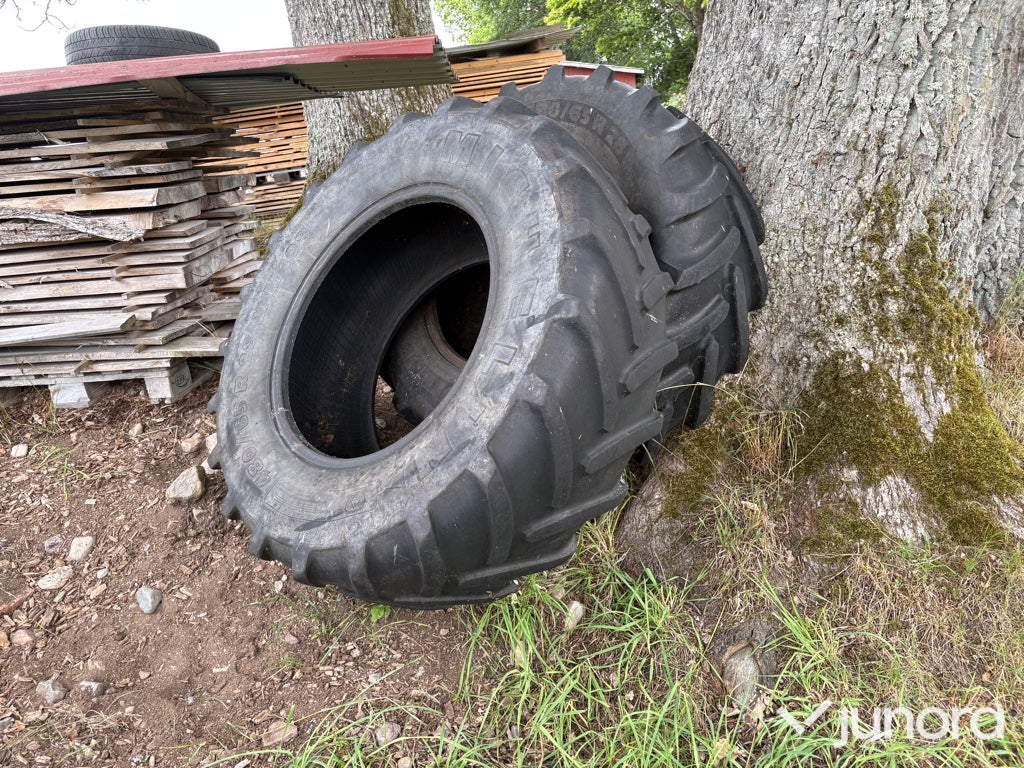 Traktordäck fram