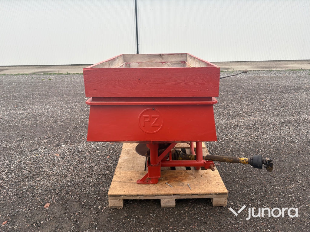 Konstgödselspridare 600 liter