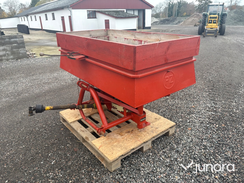 Konstgödselspridare 600 liter