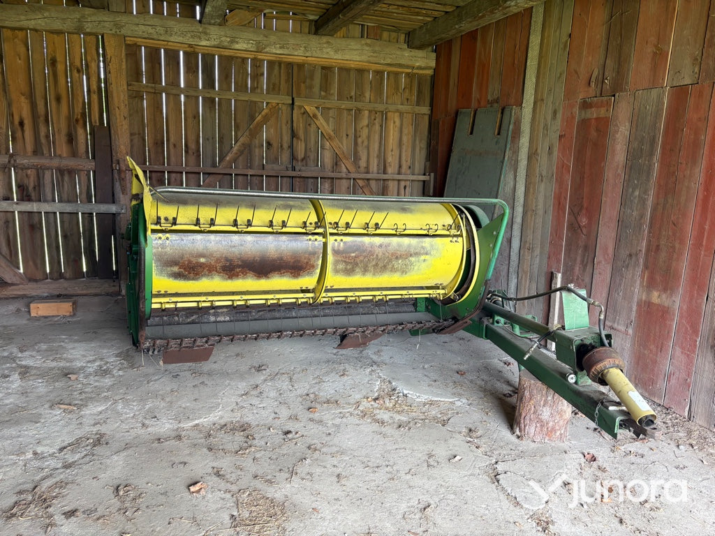 Slåtterkross - John Deere, 486