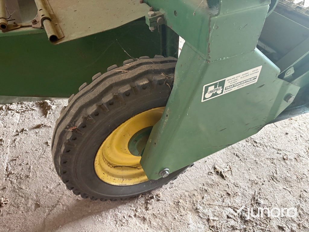 Slåtterkross - John Deere, 486