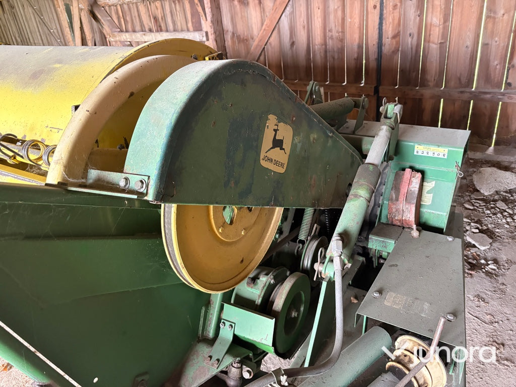 Slåtterkross - John Deere, 486
