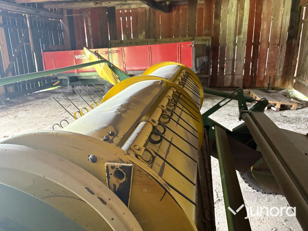 Slåtterkross - John Deere, 486