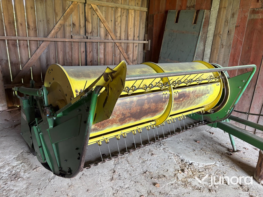 Slåtterkross - John Deere, 486