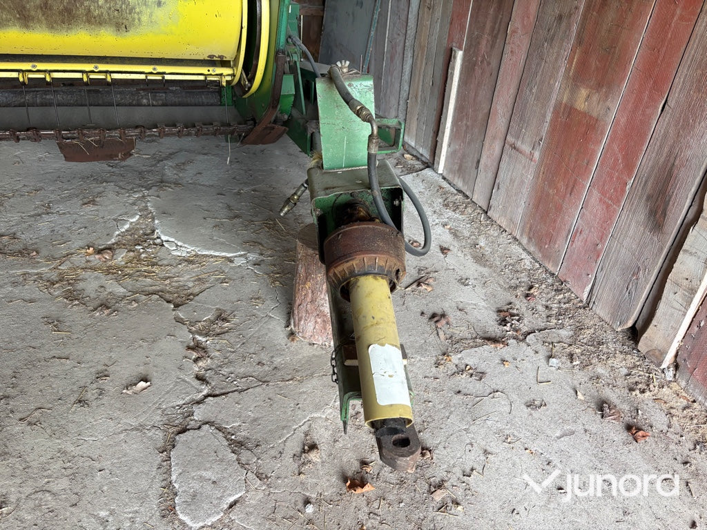 Slåtterkross - John Deere, 486