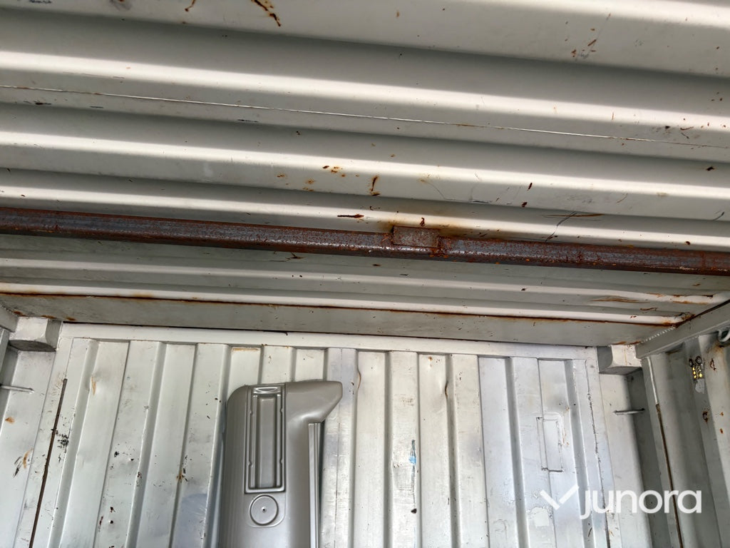 Container - 20 fot med diverse saker