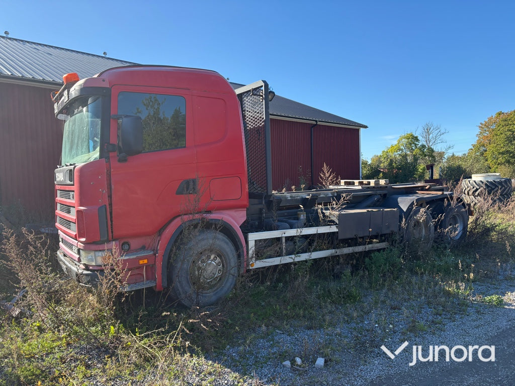 Lastbil SCANIA R144GB6X2 NZ530