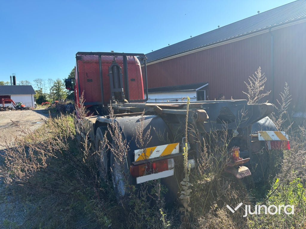 Lastbil SCANIA R144GB6X2 NZ530
