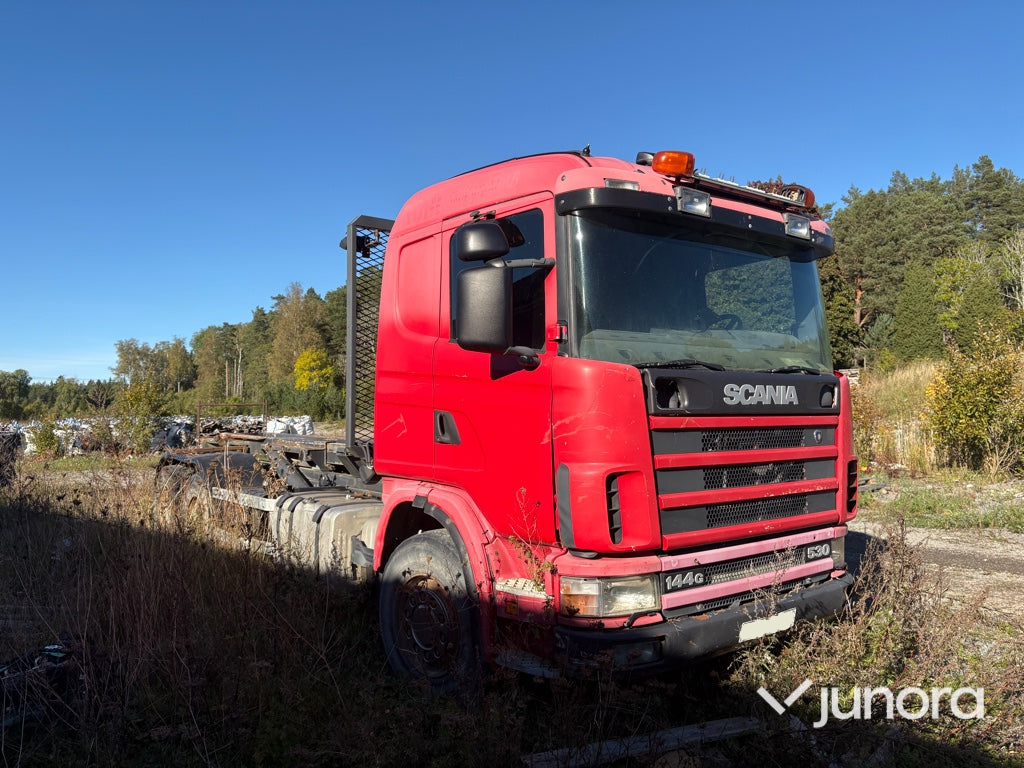 Lastbil SCANIA R144GB6X2 NZ530