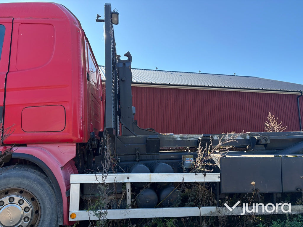 Lastbil SCANIA R144GB6X2 NZ530