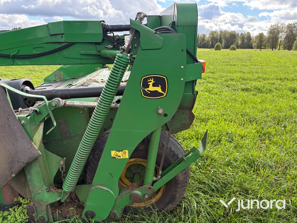 Slåtterkross - John Deere, 735