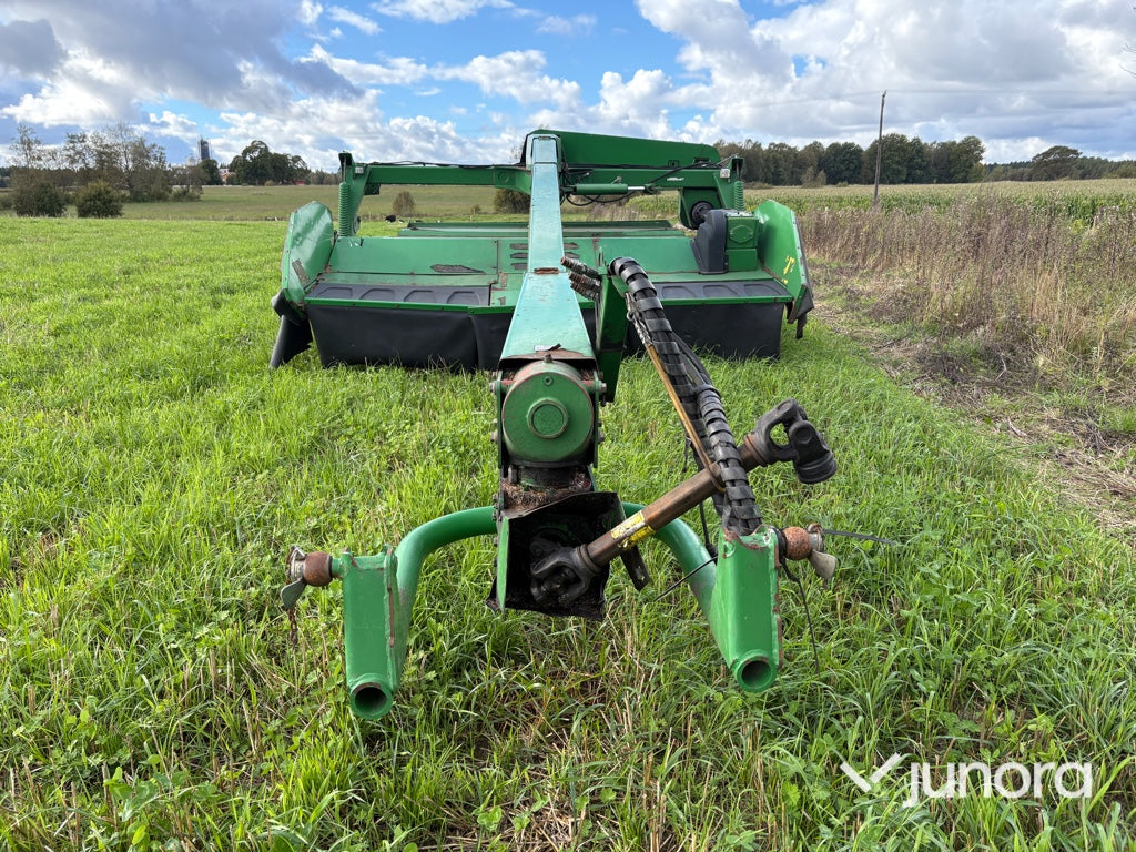 Slåtterkross - John Deere, 735