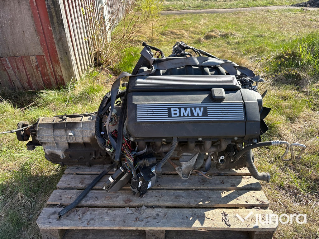 Bensinmotor - BMW M52 Med automatlåda