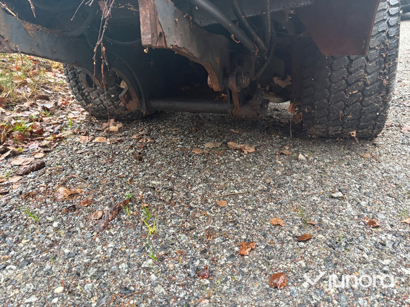 Redskapsbärare +Sandspridare + Sopvals - Timan, VPM-3400