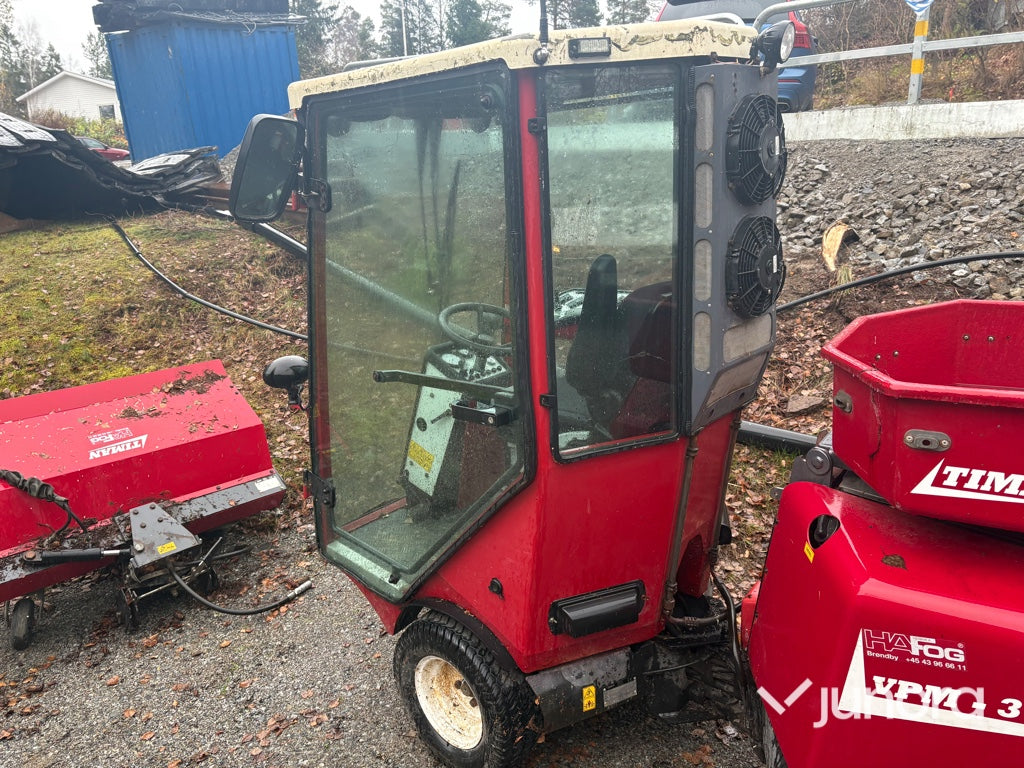 Redskapsbärare +Sandspridare + Sopvals - Timan, VPM-3400