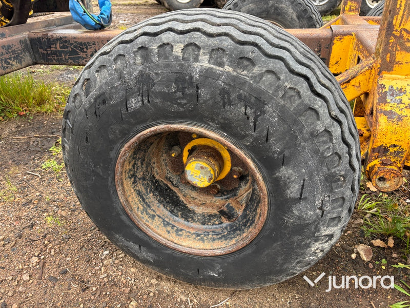 Skogsvagn Moheda 10 ton med kran