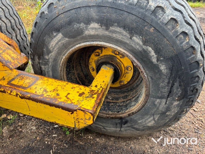 Skogsvagn Moheda 10 ton med kran