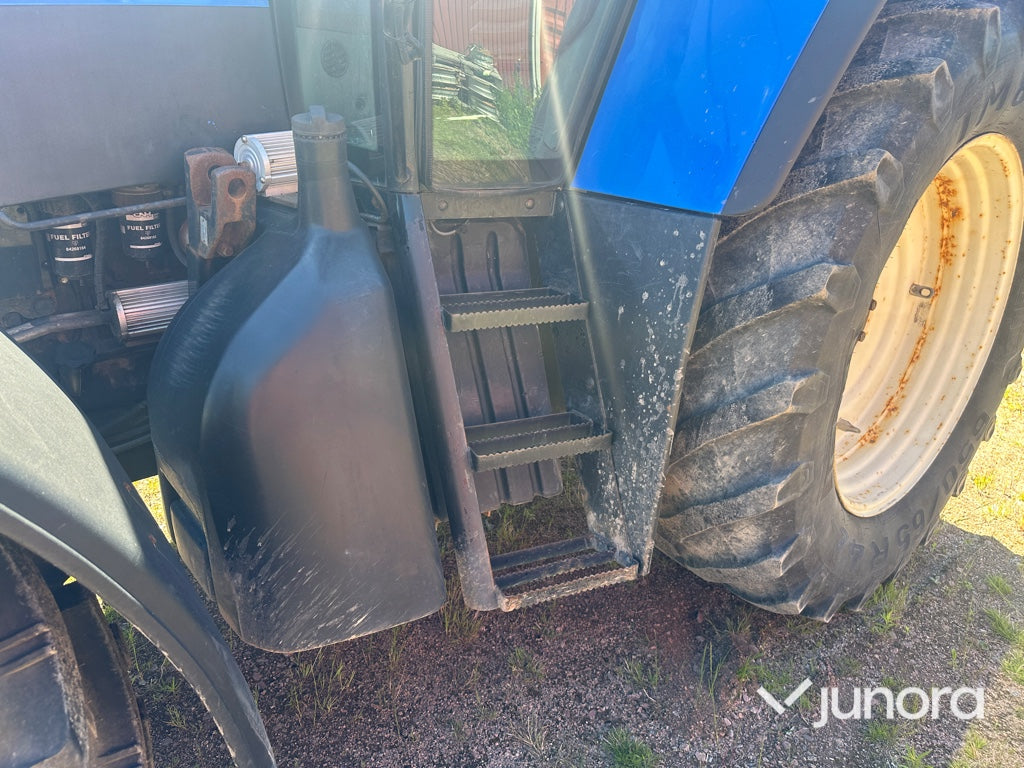 Traktor - New Holland, TVT 195 4WD