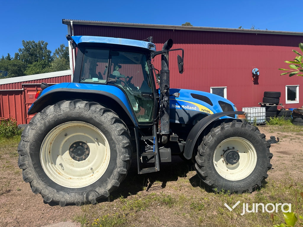 Traktor - New Holland, TVT 195 4WD