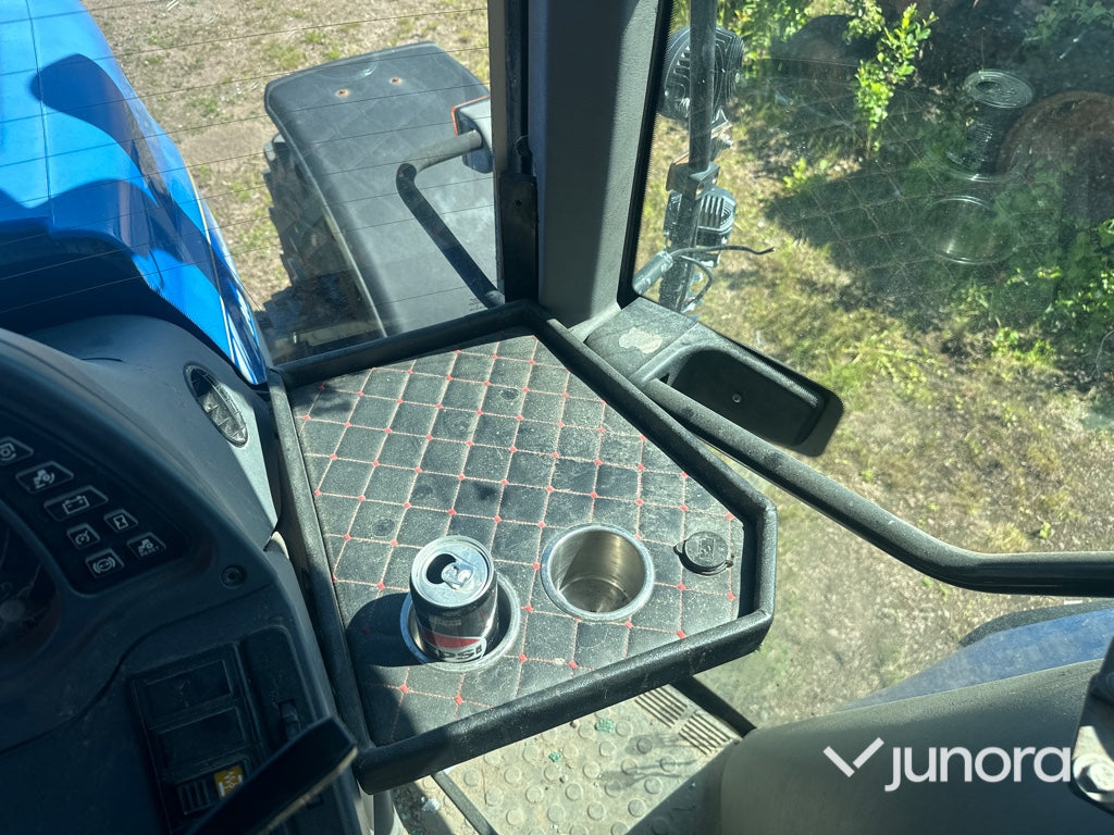 Traktor - New Holland, TVT 195 4WD