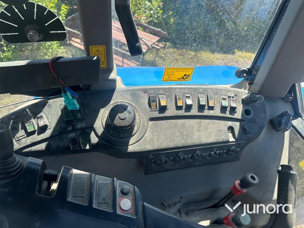 Traktor - New Holland, TVT 195 4WD