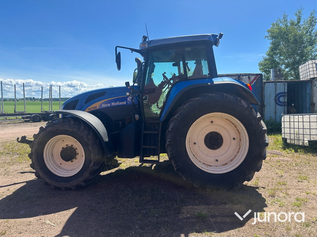 Traktor - New Holland, TVT 195 4WD