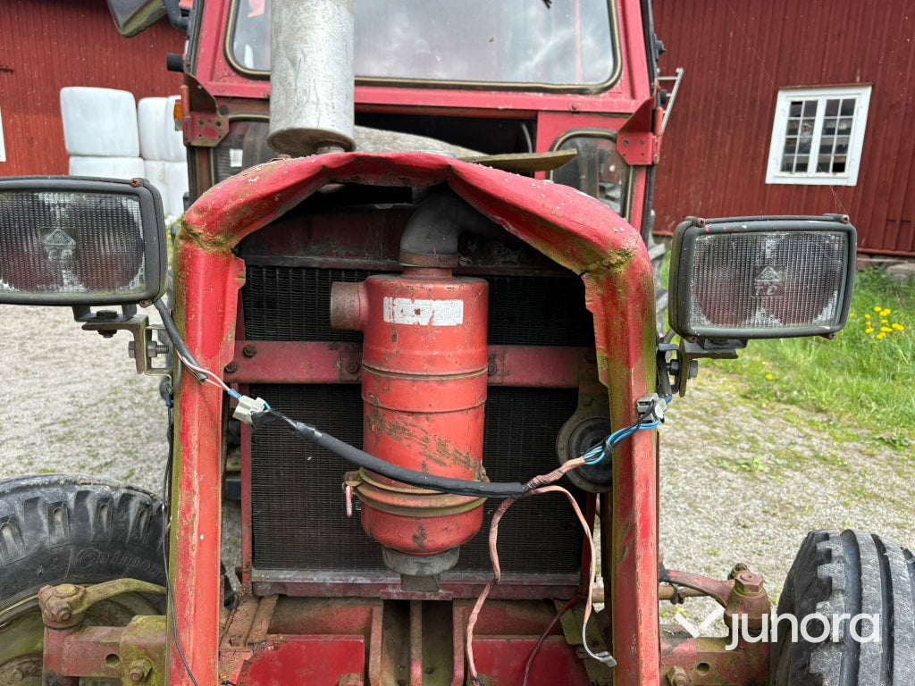 Traktor International 444