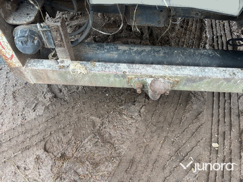 Hästlastbil - Isuzu, NQR70T