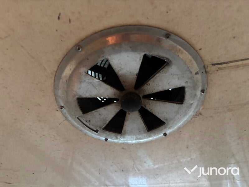 Hästlastbil - Isuzu, NQR70T