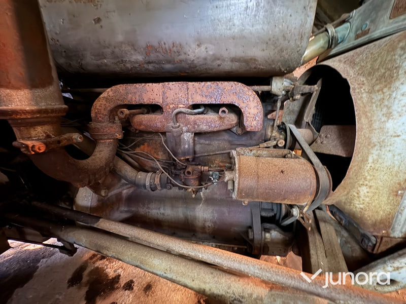 Traktor - Massey Ferguson, Grålle