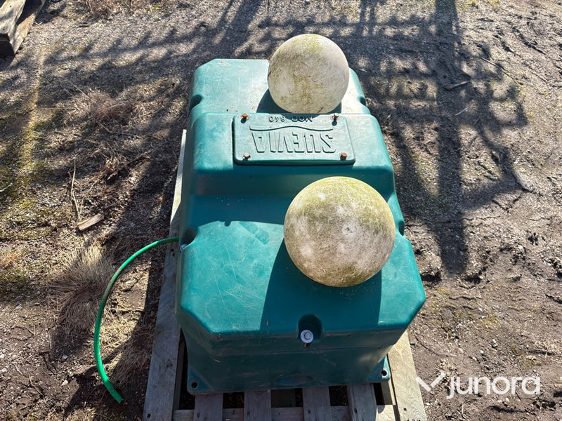 Vattenautomat / Vattentråg - Suevia, 640