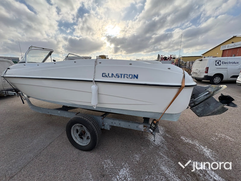 Båt – Glastron MX175 med släp