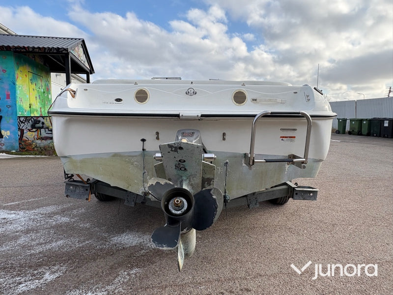 Båt – Glastron MX175 med släp