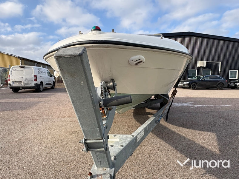 Båt – Glastron MX175 med släp