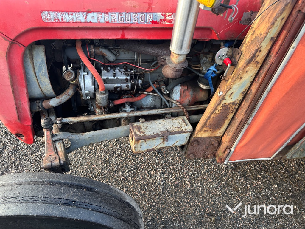 Traktor - Massey Ferguson, 35