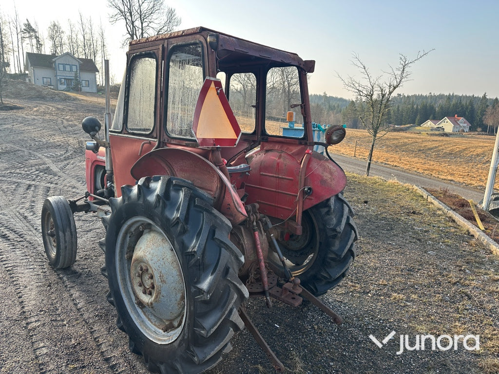 Traktor - Massey Ferguson, 35