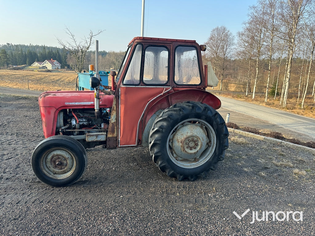 Traktor - Massey Ferguson, 35