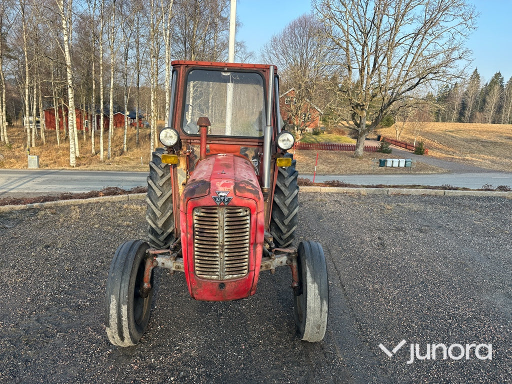 Traktor - Massey Ferguson, 35